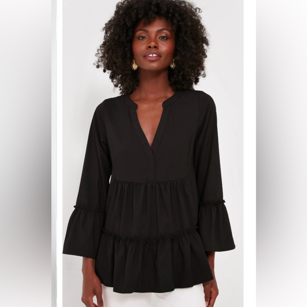 Tuckernuck Pomander Place Black crepe Ruffled Women's Top